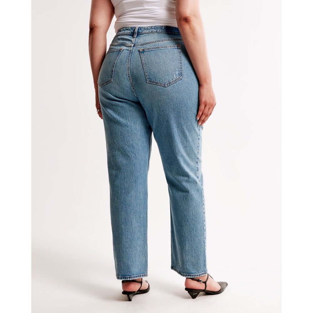 Abercrombie High Rise Vintage Straight Jean / Size 29 Short / EUC 👖 - Picture 3 of 8